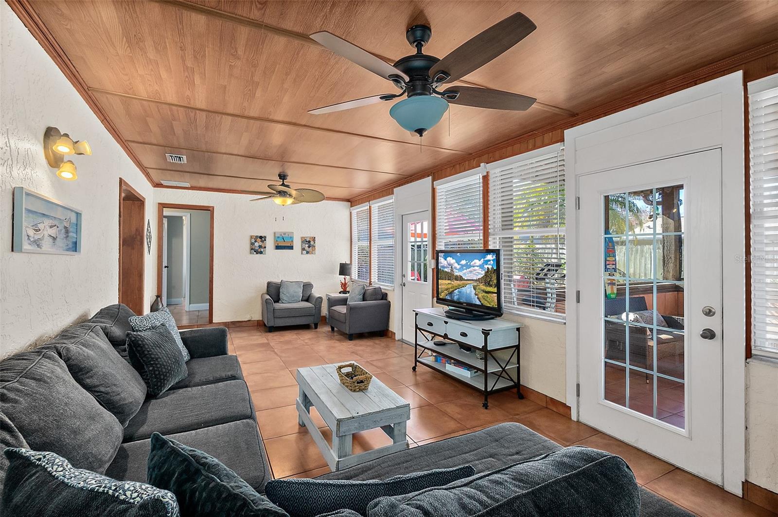 Image 10 of 42 For 3622 Dame Street