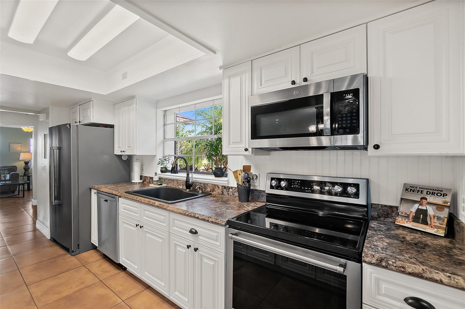 Image 4 of 42 For 3622 Dame Street