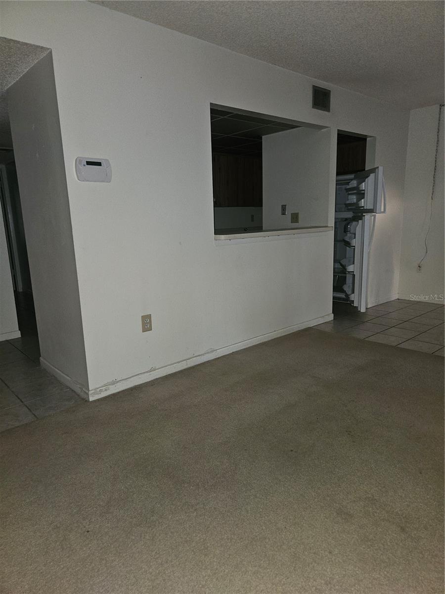 Image 12 of 19 For 140 Orchid Woods Court 6a