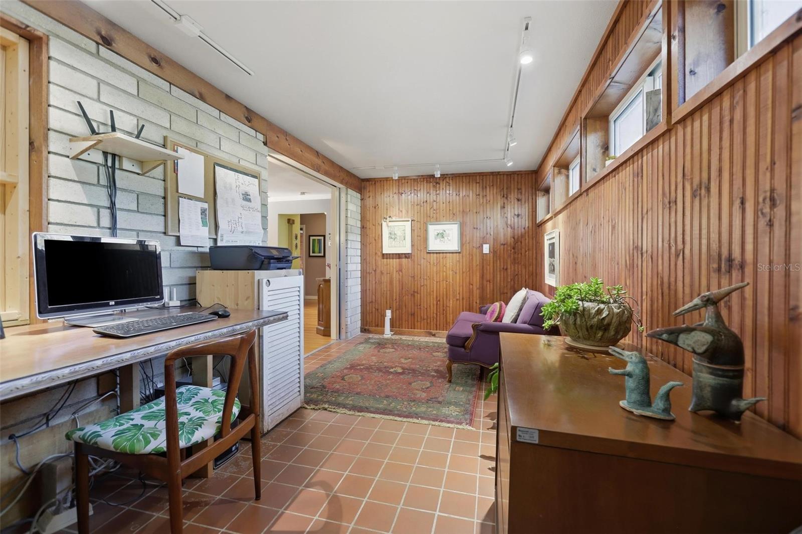 Image 13 of 77 For 218 High Street