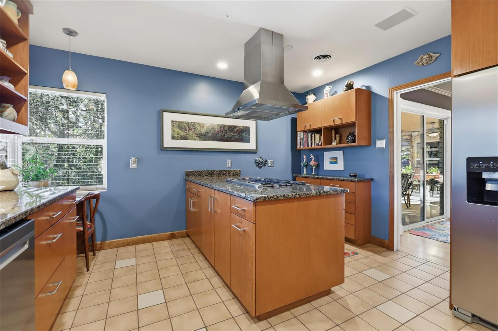 Image 25 of 77 For 218 High Street