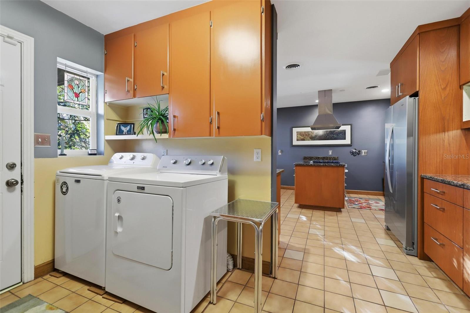 Image 28 of 77 For 218 High Street