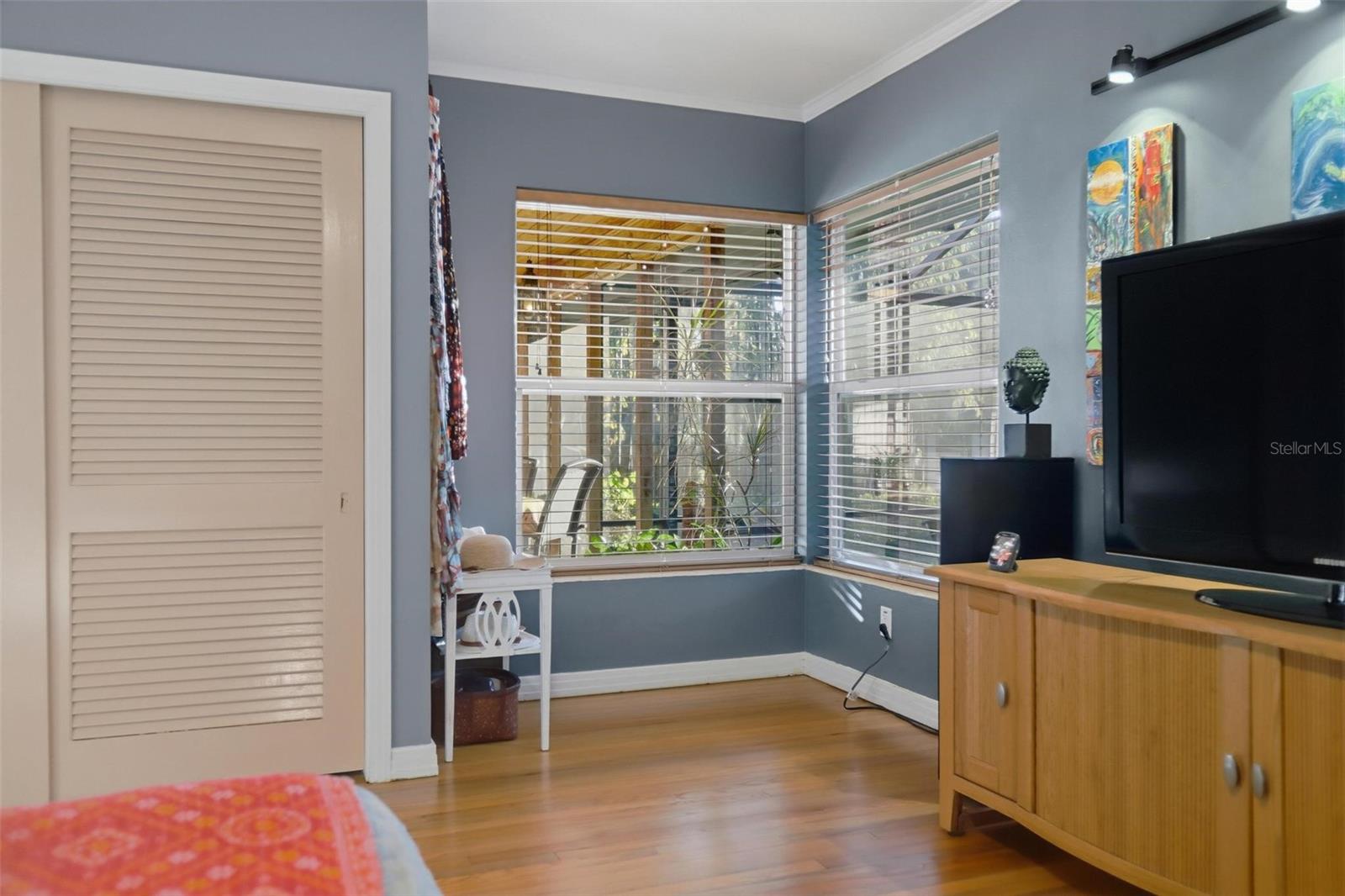 Image 33 of 77 For 218 High Street