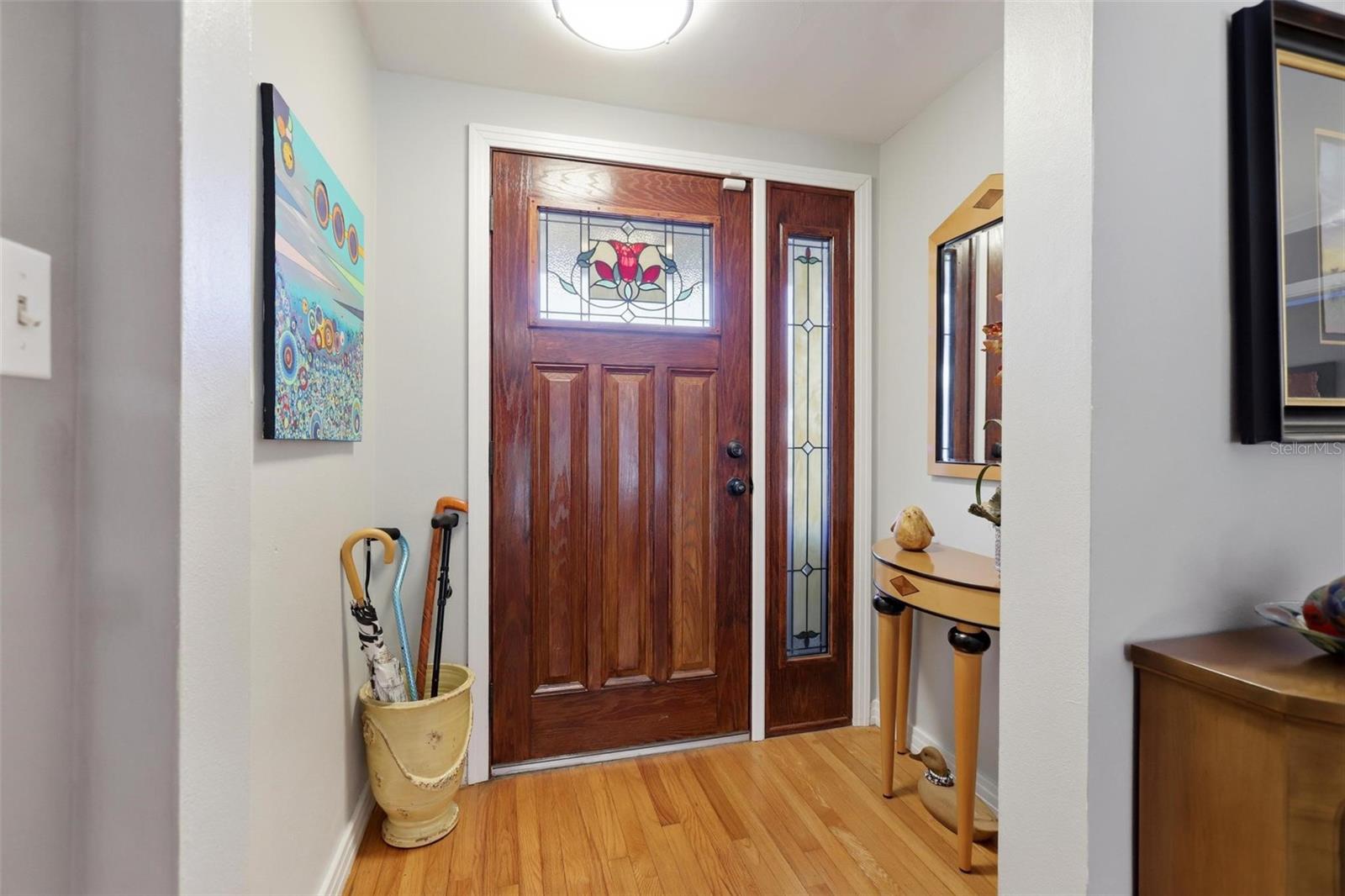 Image 5 of 77 For 218 High Street