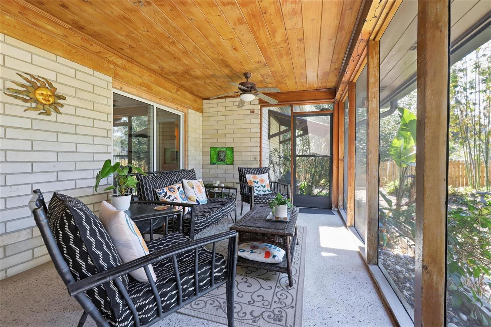 Image 52 of 77 For 218 High Street