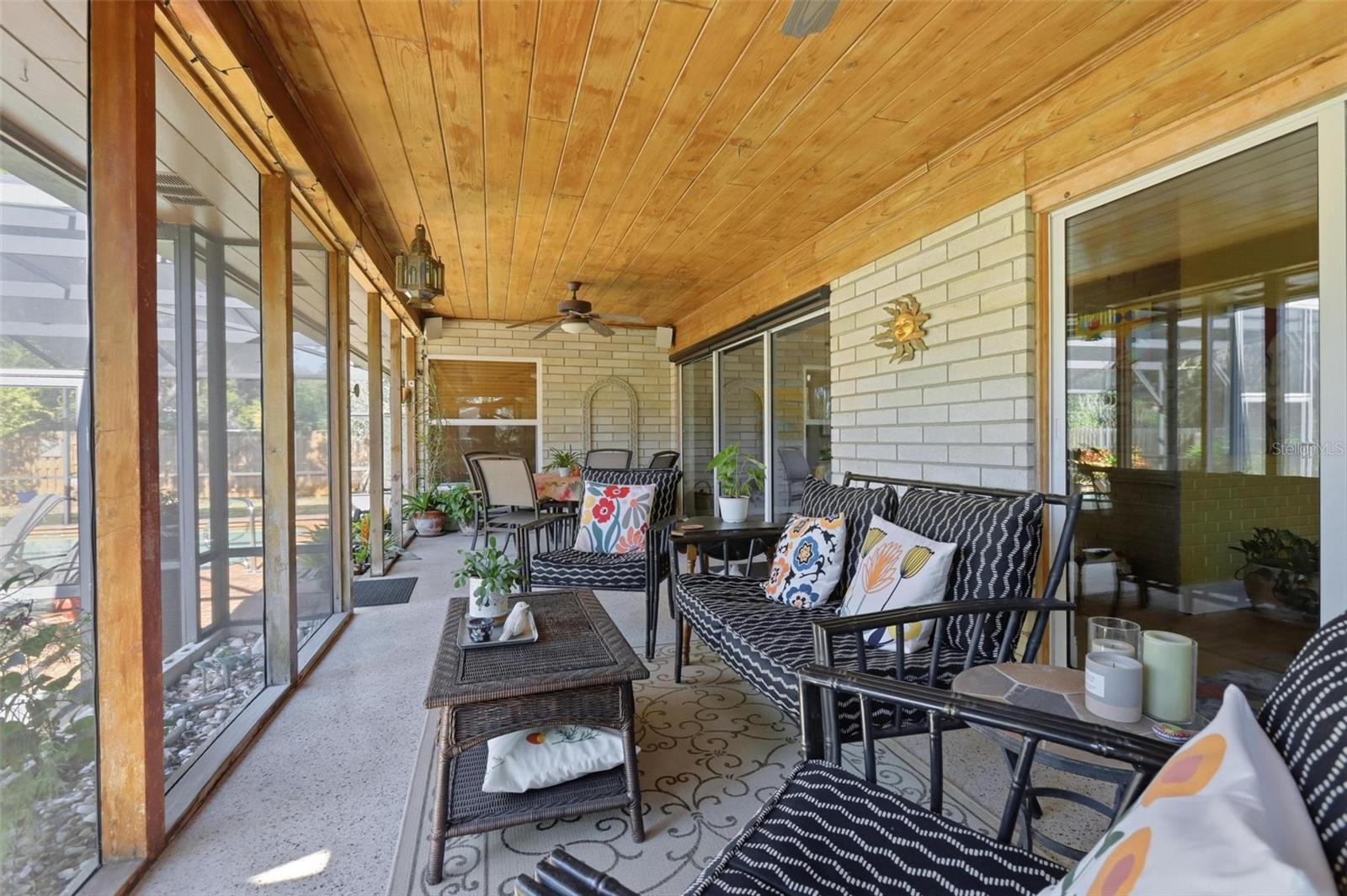 Image 53 of 77 For 218 High Street