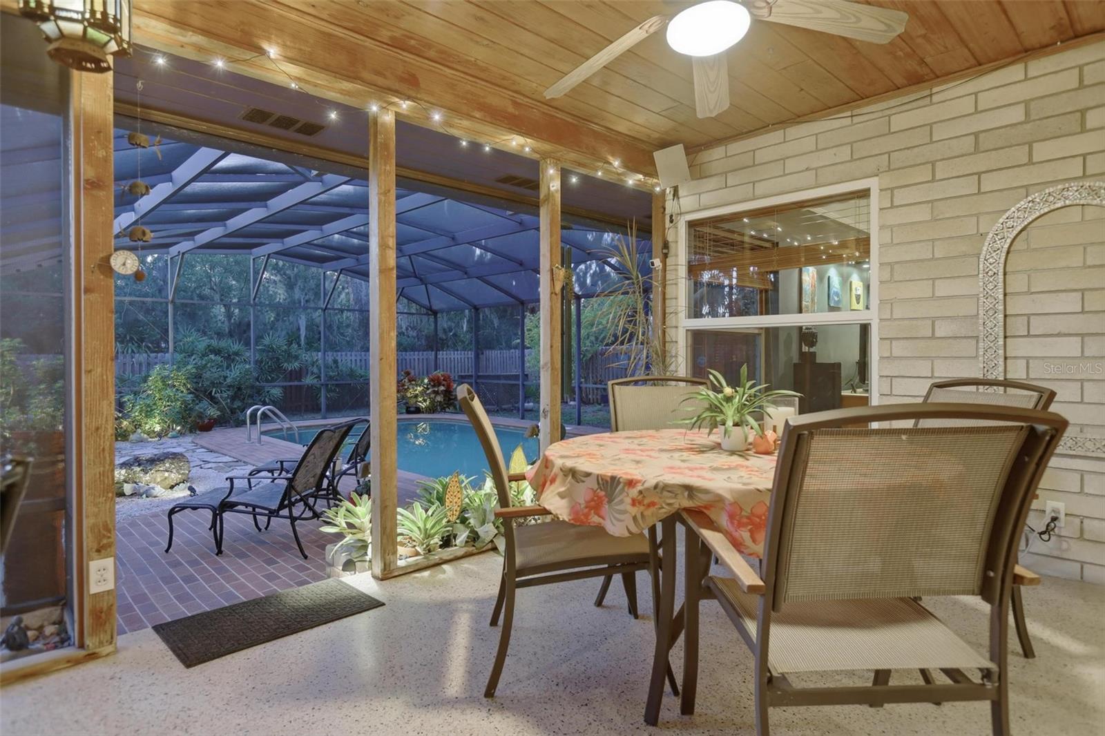 Image 54 of 77 For 218 High Street