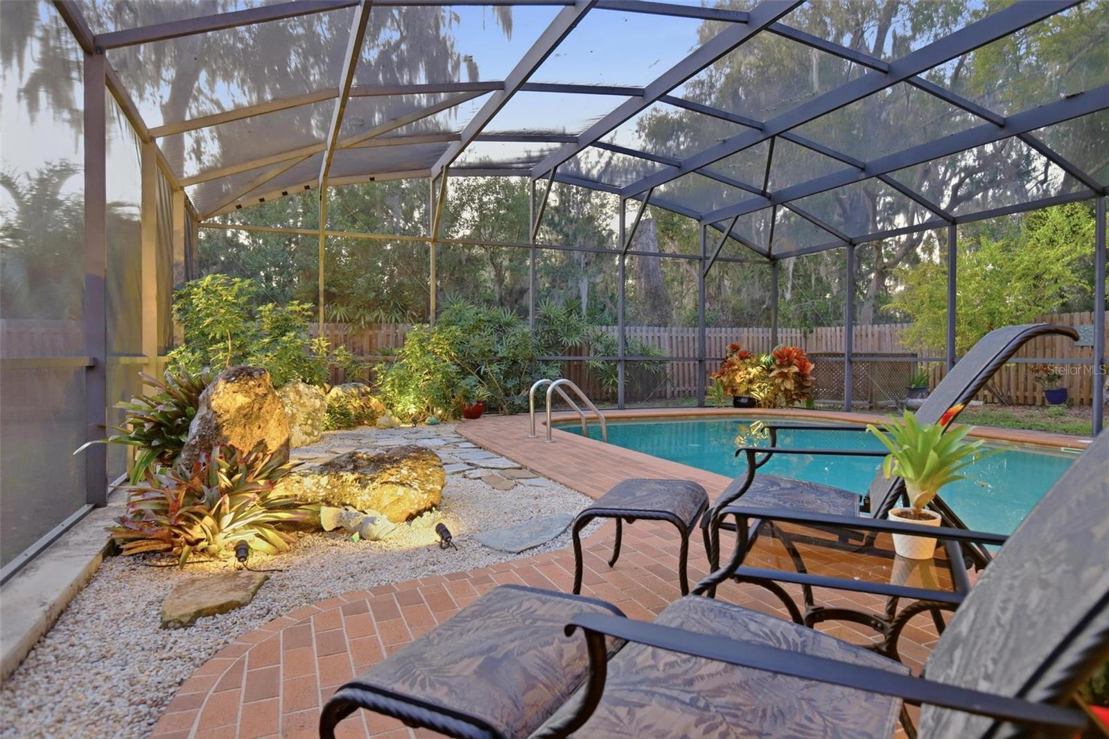 Image 56 of 77 For 218 High Street