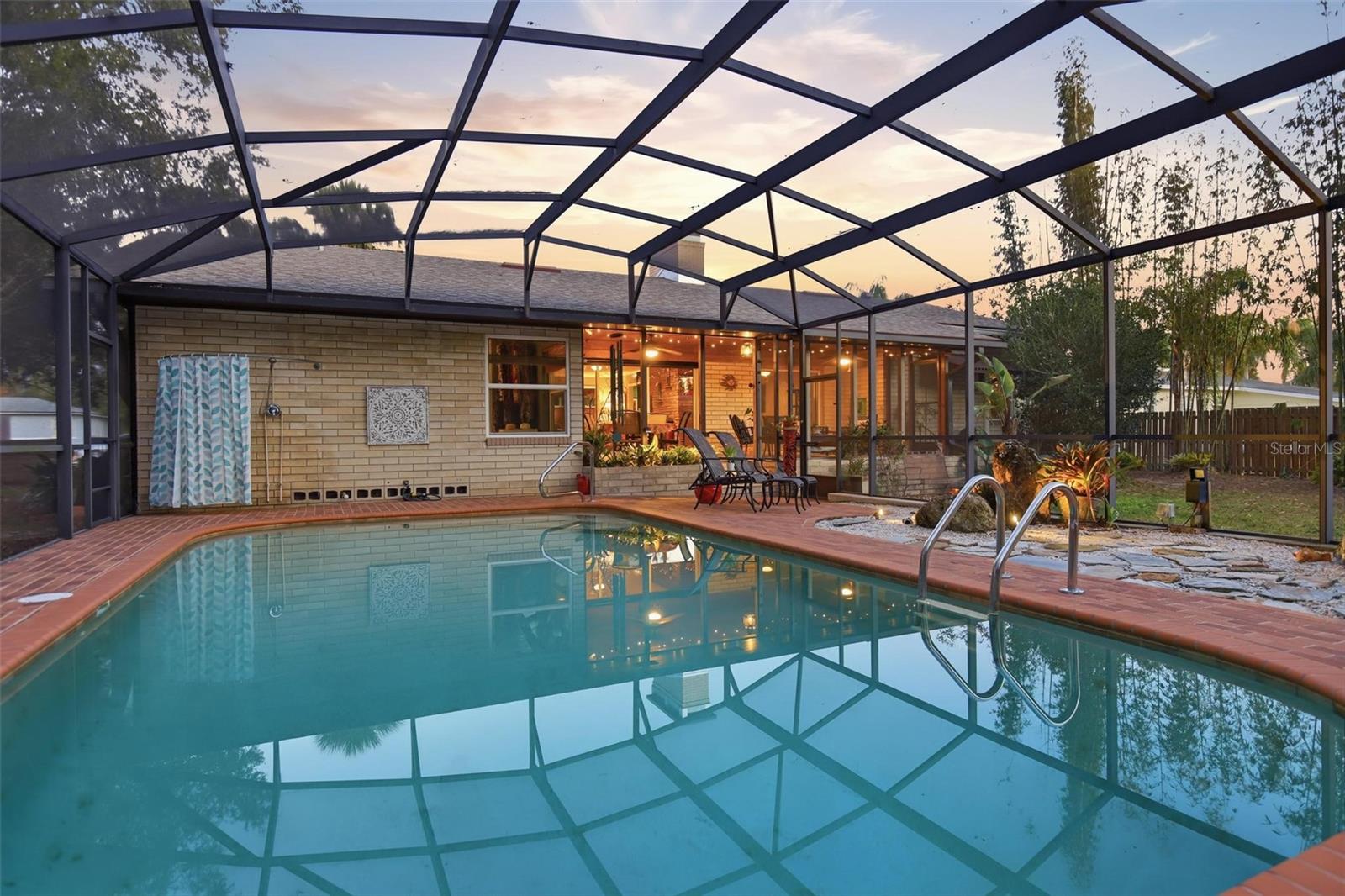 Image 64 of 77 For 218 High Street