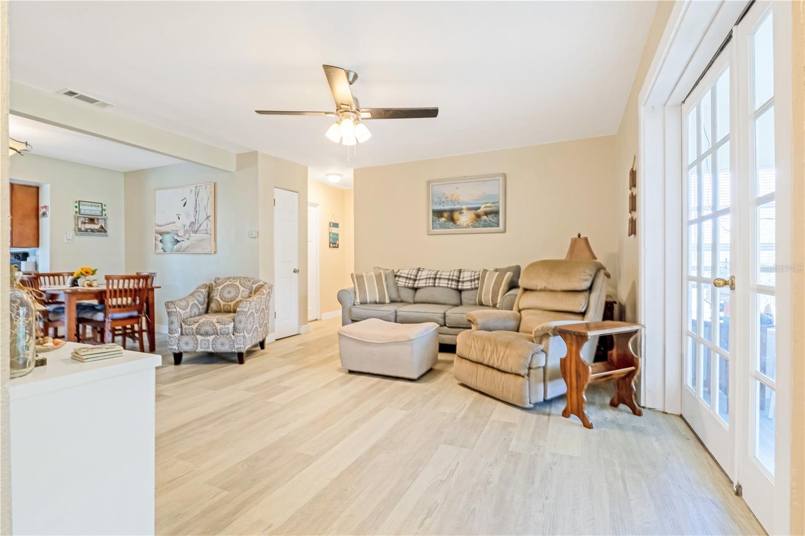 Image 11 of 37 For 1420 Grandview Avenue