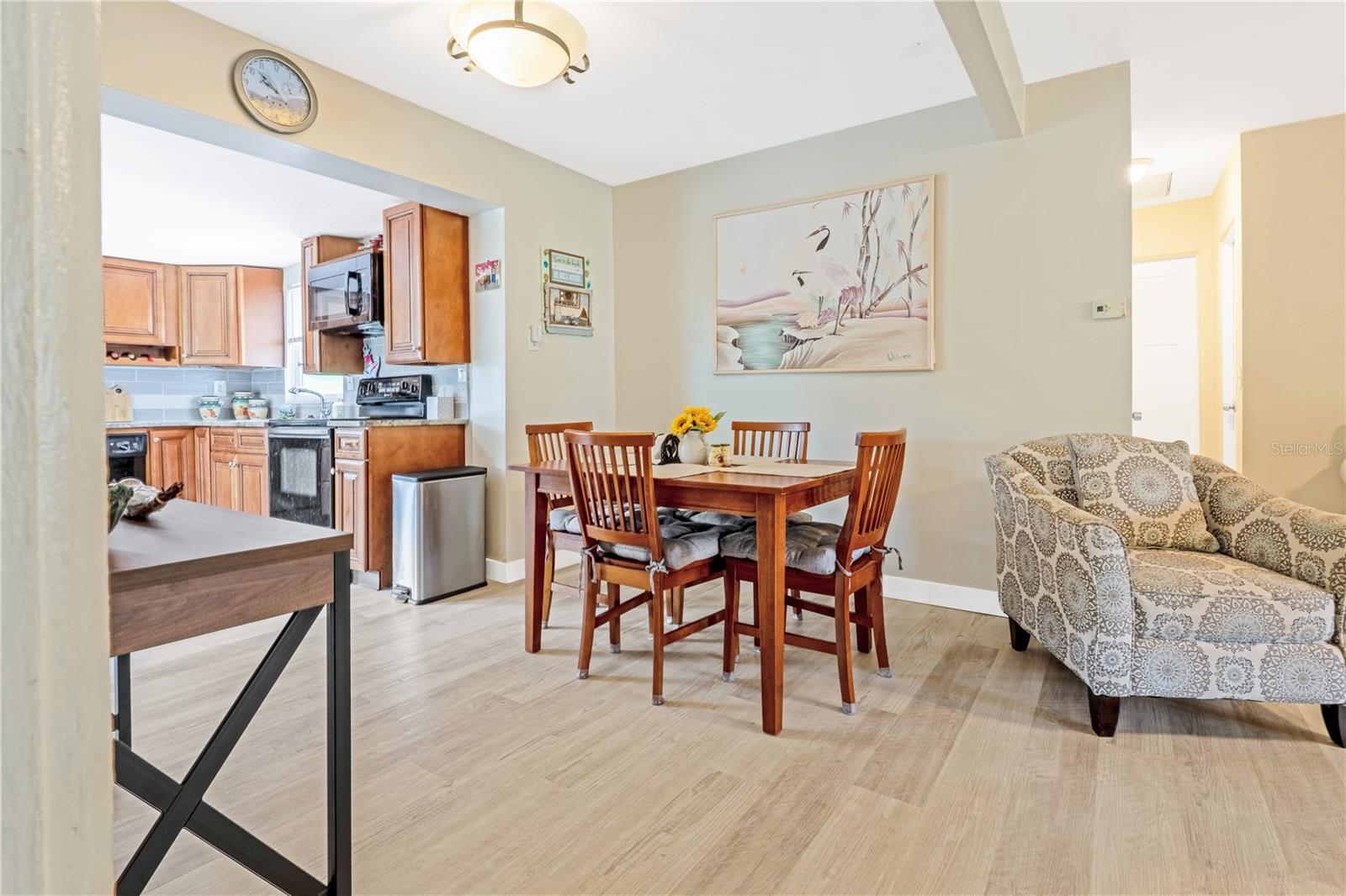 Image 16 of 37 For 1420 Grandview Avenue