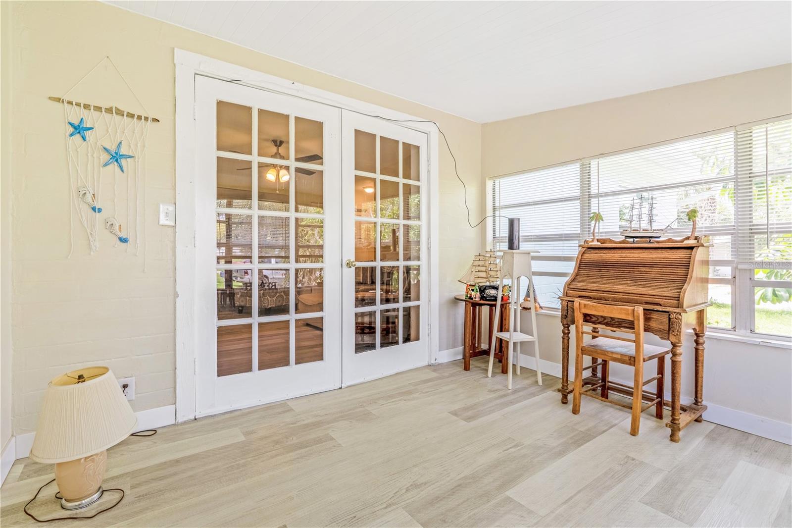 Image 20 of 37 For 1420 Grandview Avenue