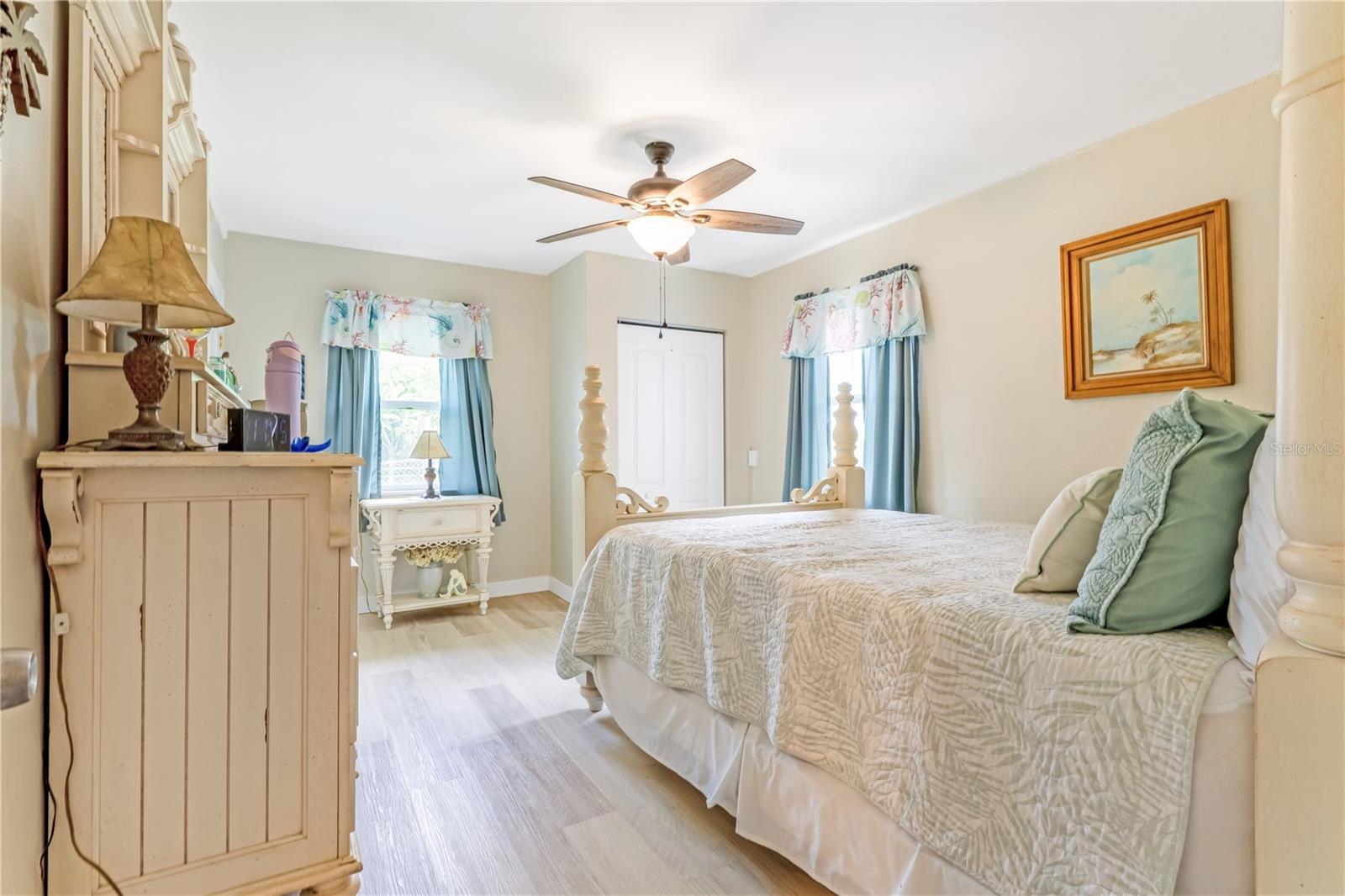 Image 22 of 37 For 1420 Grandview Avenue