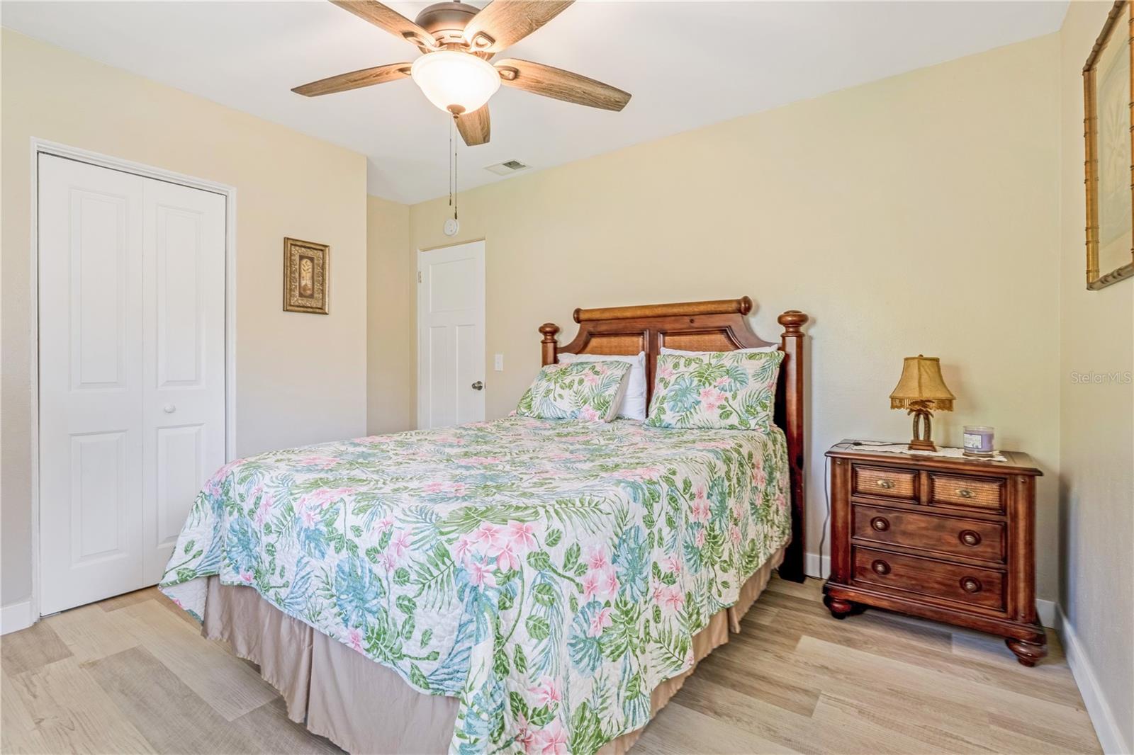 Image 26 of 37 For 1420 Grandview Avenue