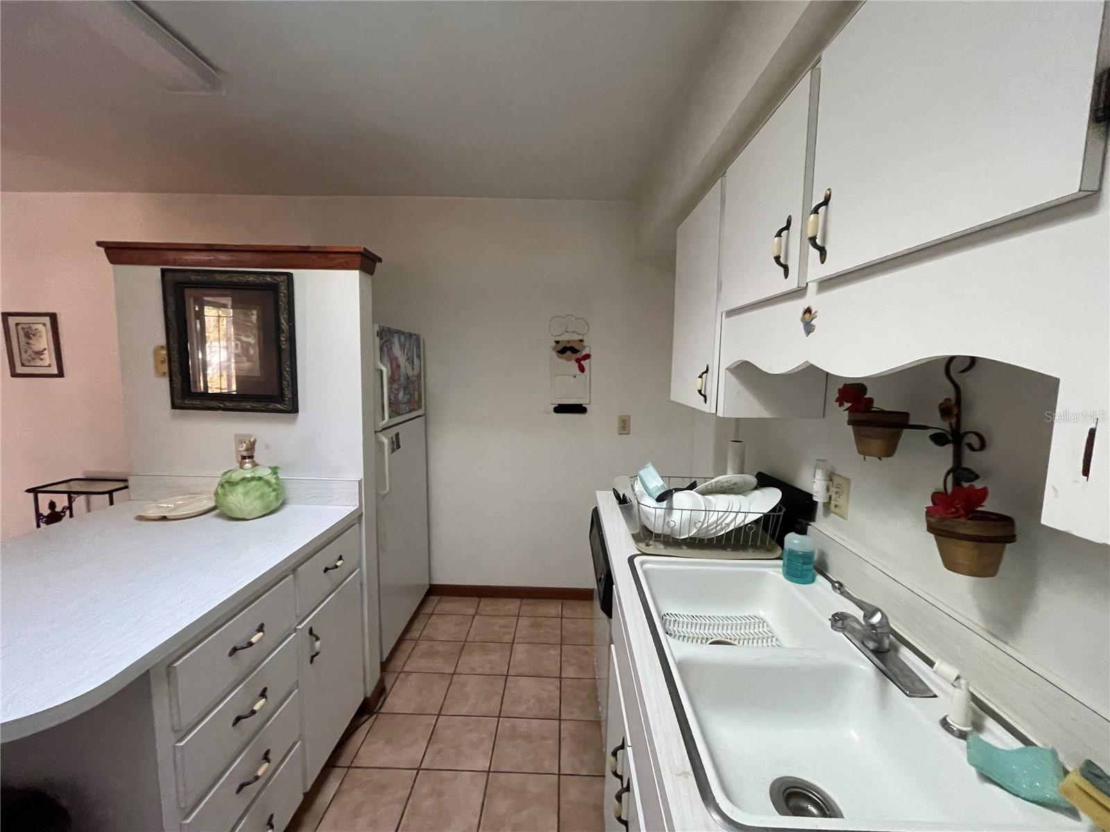 Image 3 of 15 For 1612 High Street