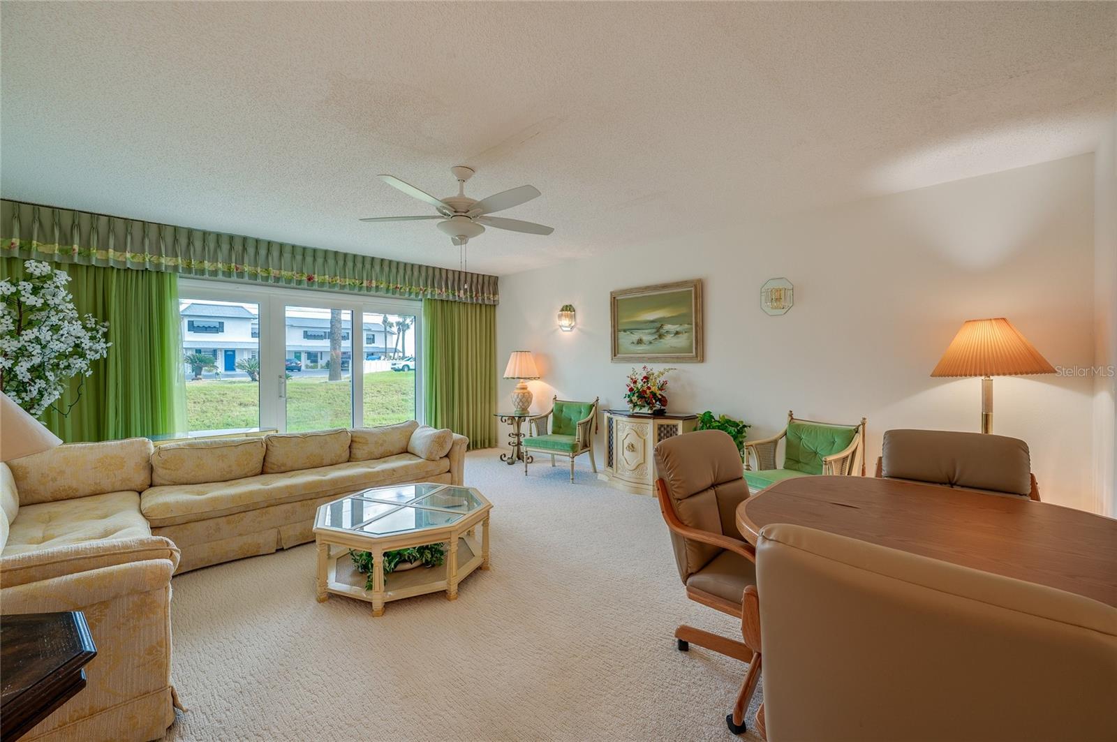 Image 13 of 34 For 4790 Atlantic Avenue C303