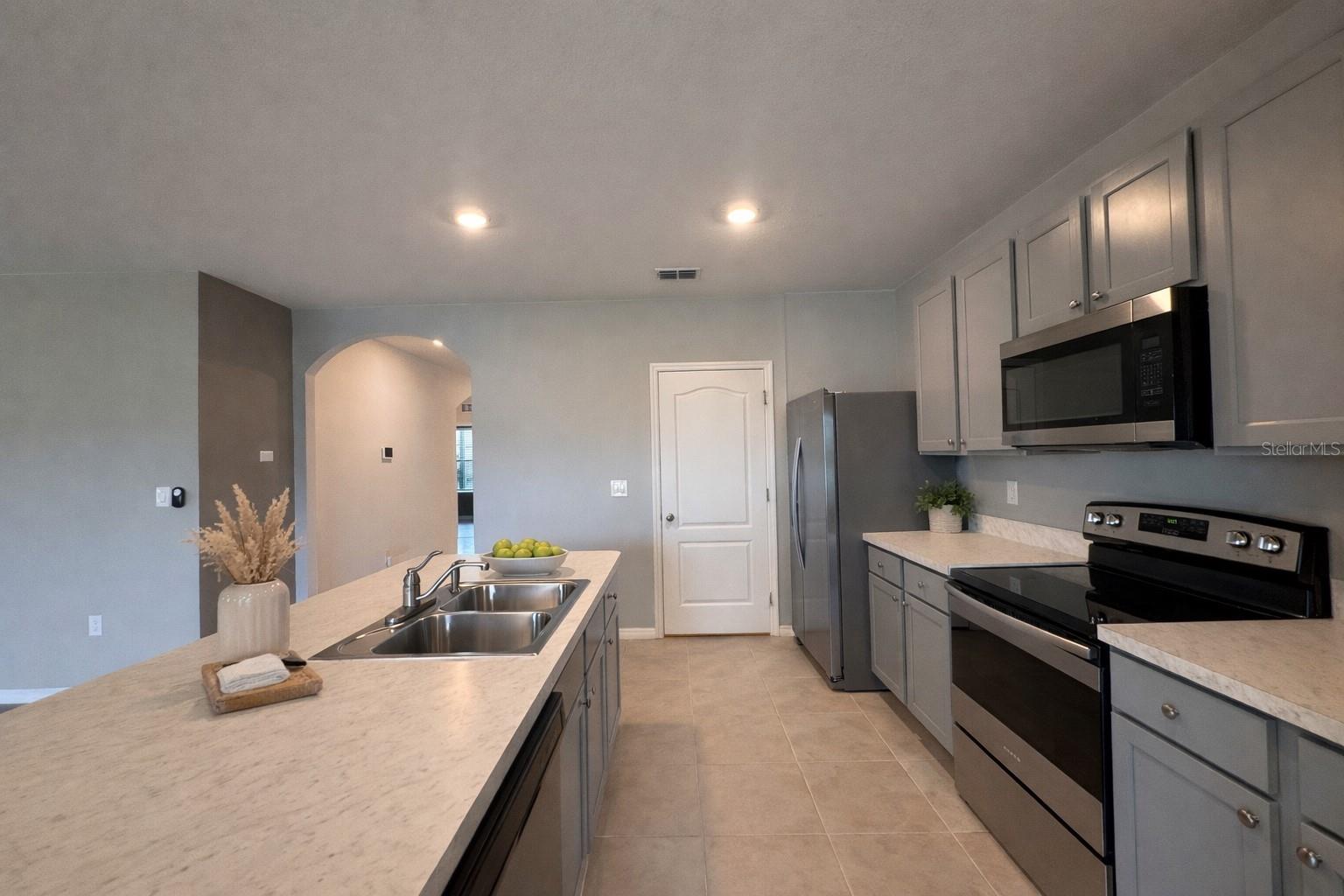 Image 4 of 18 For 208 Old Mill Pond Road