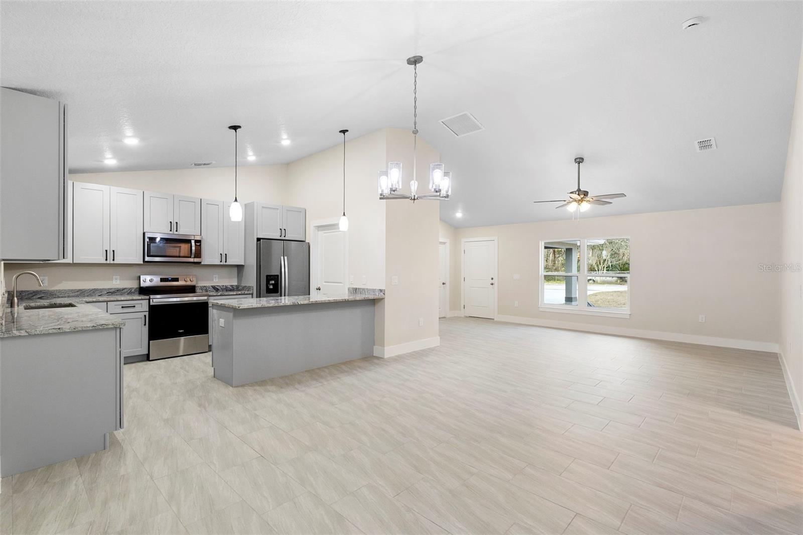 Image 10 of 38 For 415 Ivy Avenue