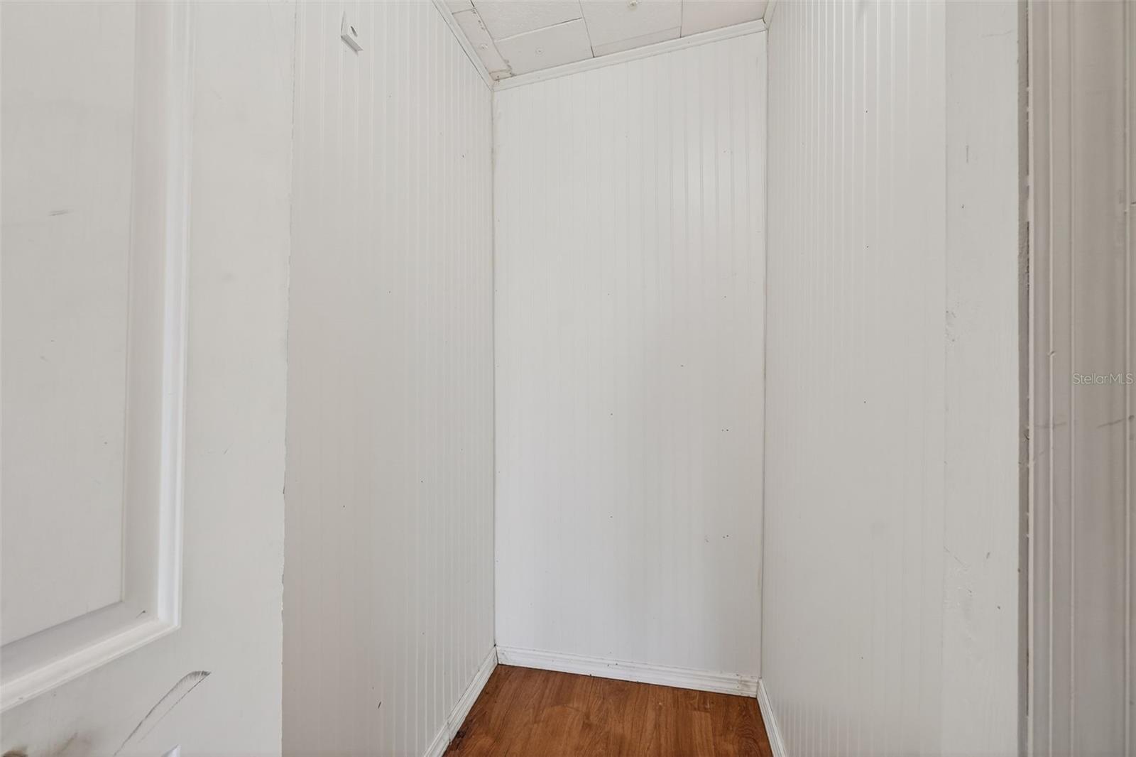 Image 14 of 31 For 5413 Isabelle Avenue