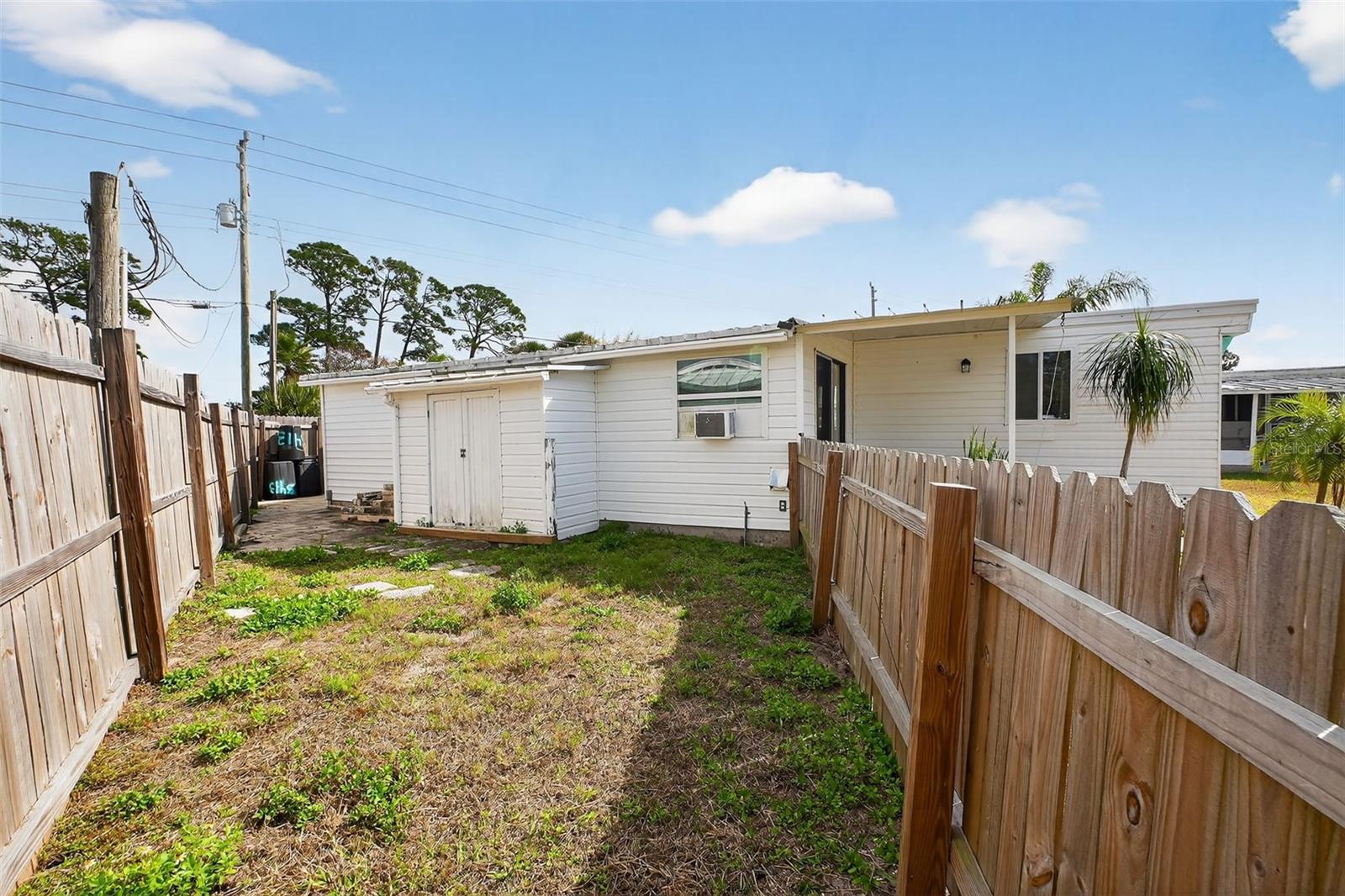 Image 23 of 31 For 5413 Isabelle Avenue