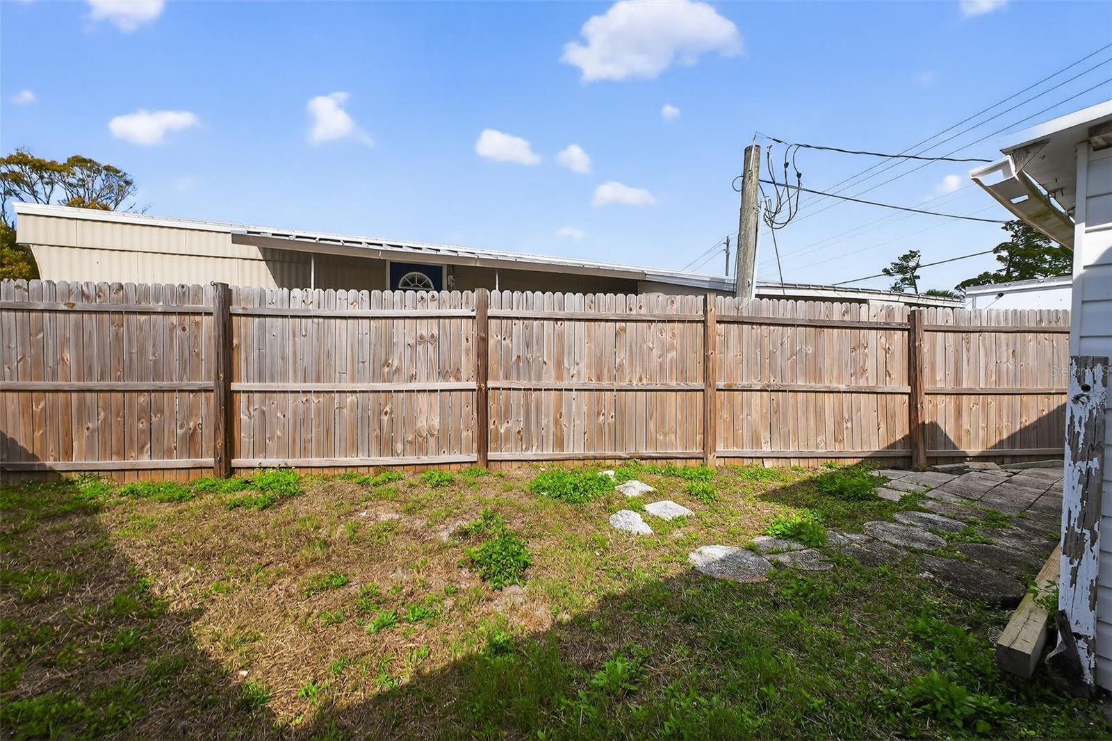 Image 24 of 31 For 5413 Isabelle Avenue