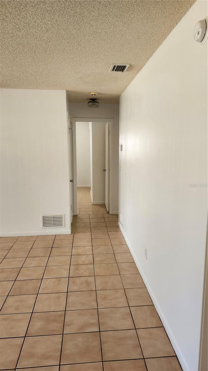 Image 6 of 29 For 957 Wilmington Drive