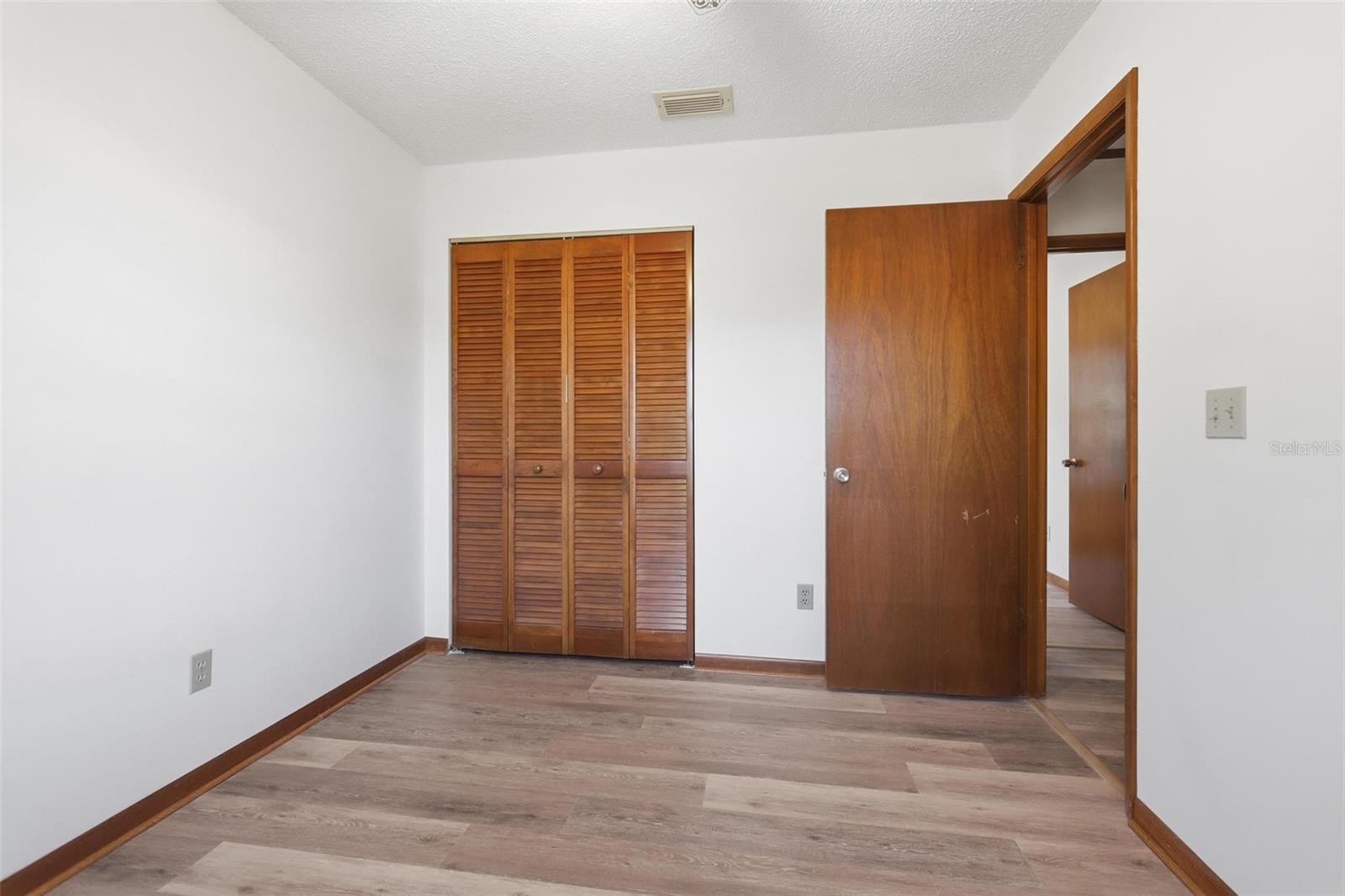 Image 10 of 21 For 536 Gaspar Avenue