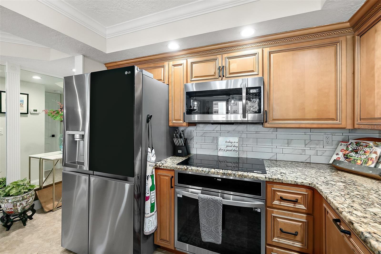 Image 9 of 51 For 2947 Atlantic Avenue 1406