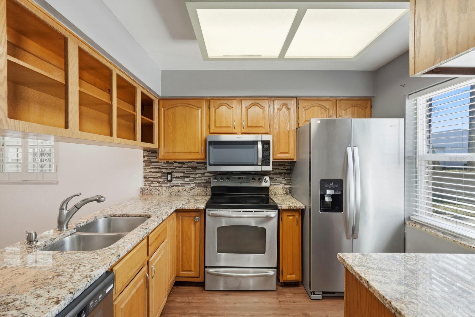 Image 12 of 49 For 903 W Millard Court