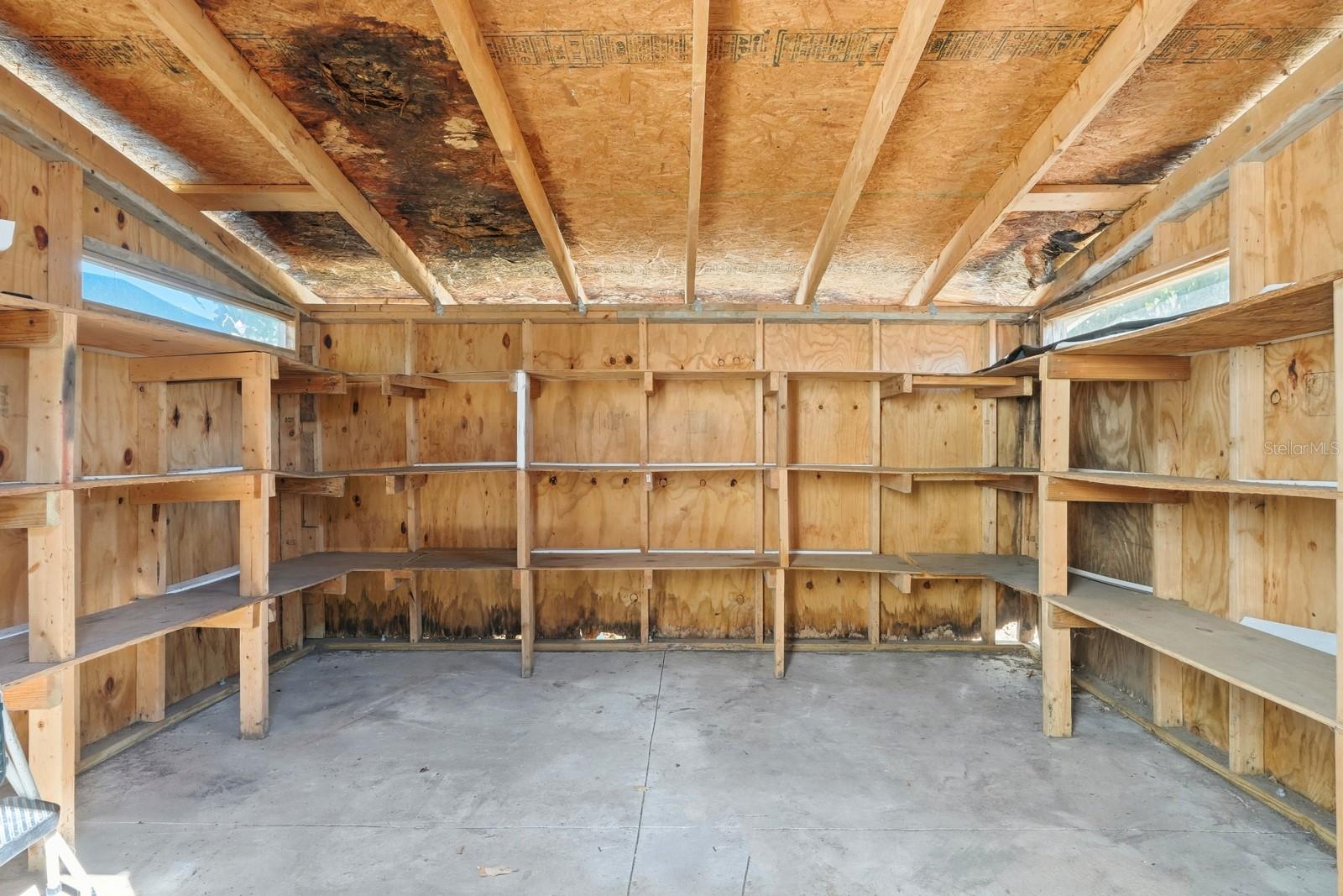 Image 27 of 49 For 903 W Millard Court