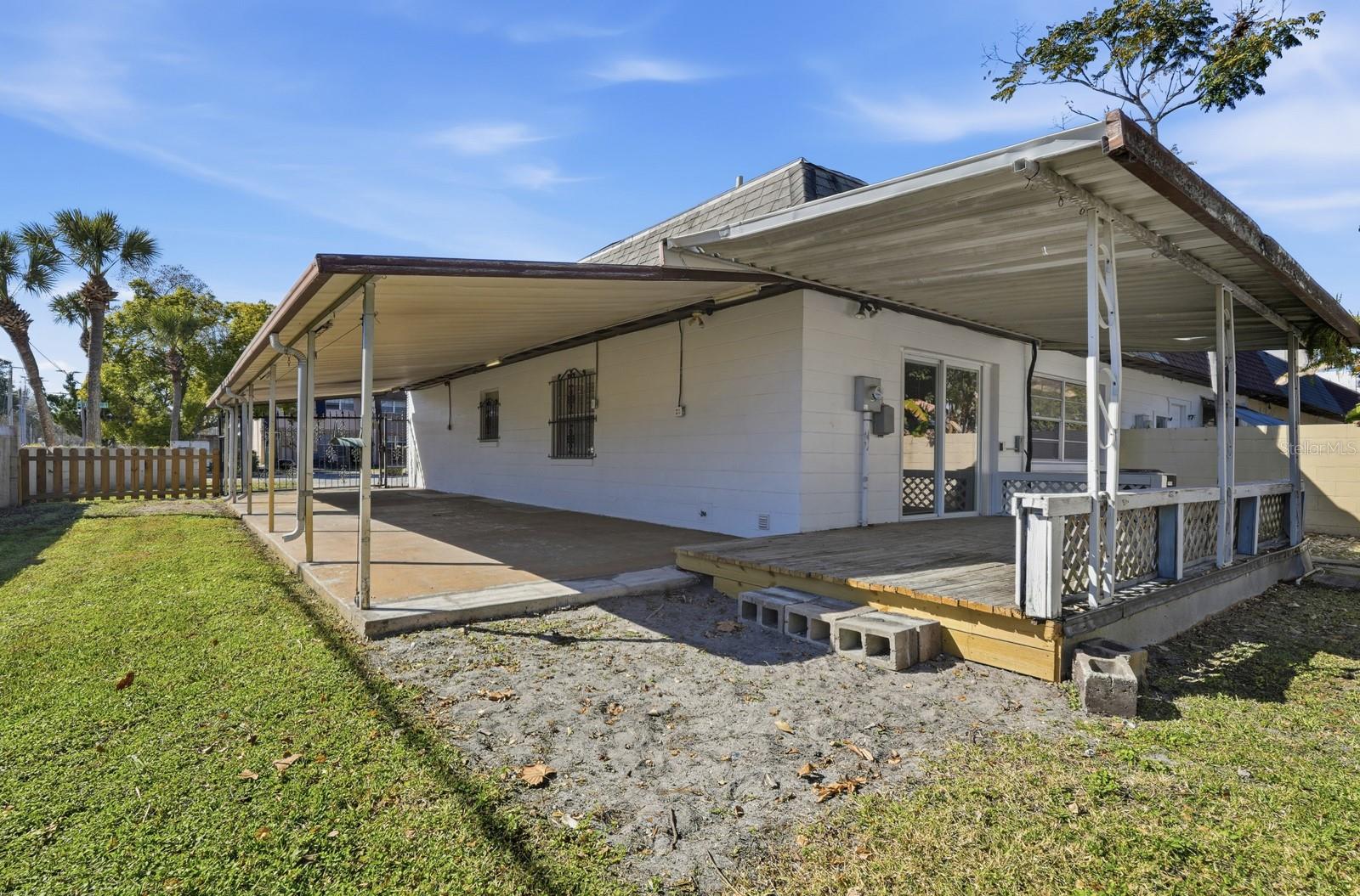 Image 28 of 49 For 903 W Millard Court