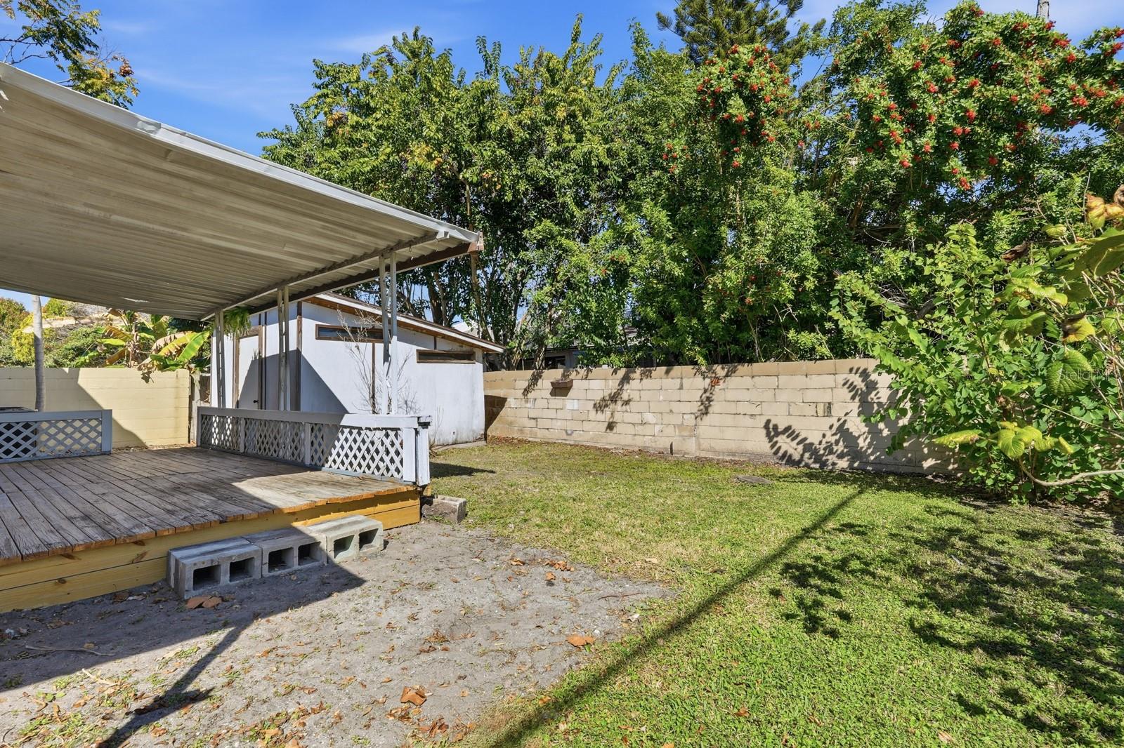 Image 33 of 49 For 903 W Millard Court