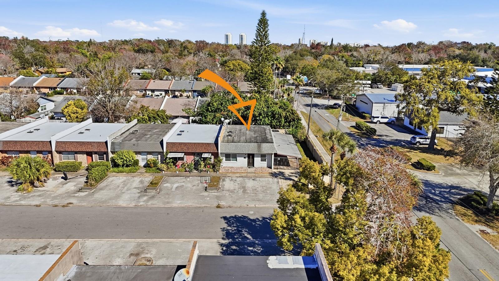 Image 35 of 49 For 903 W Millard Court