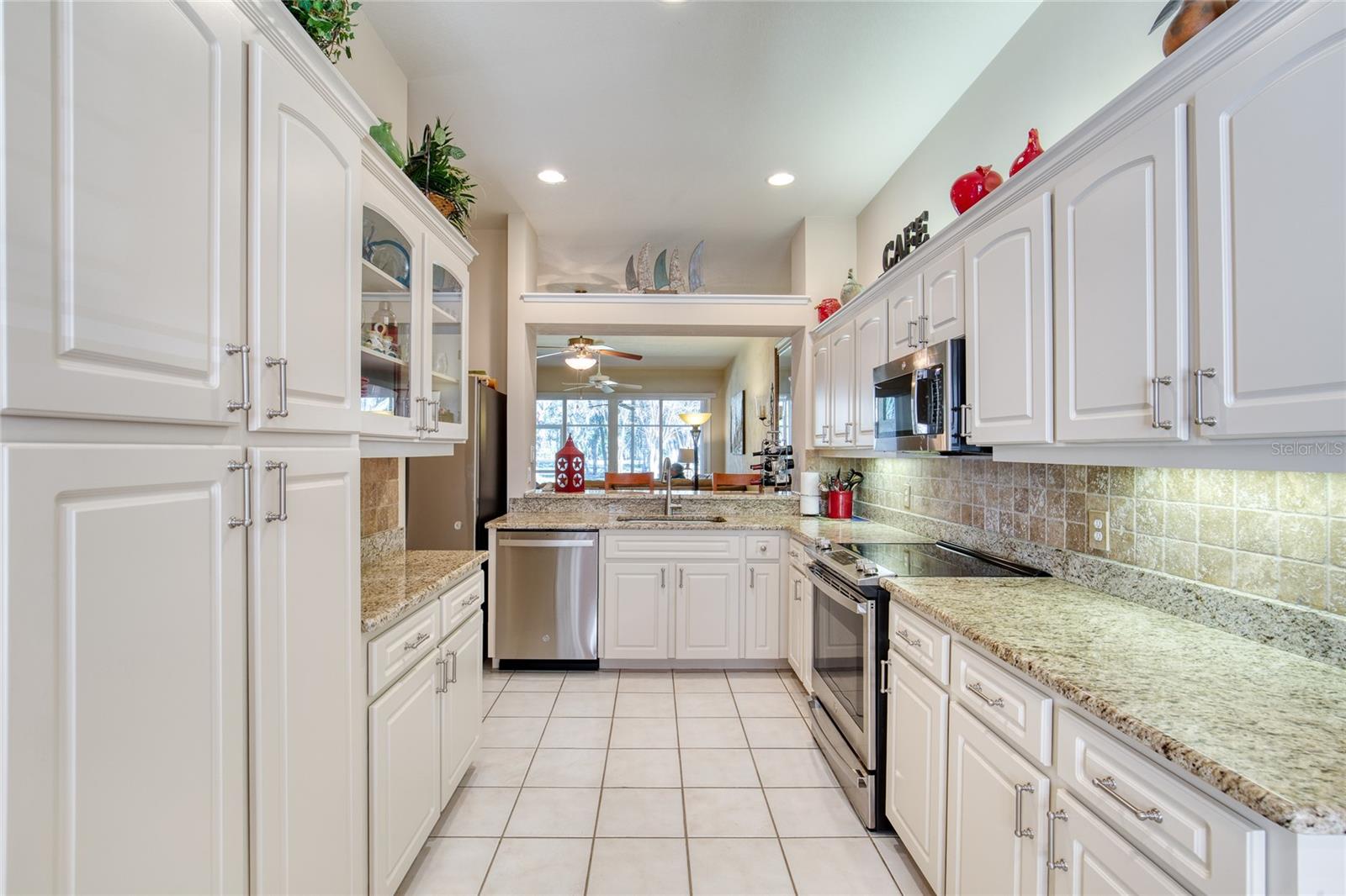 Image 14 of 68 For 3143 Kailani Court