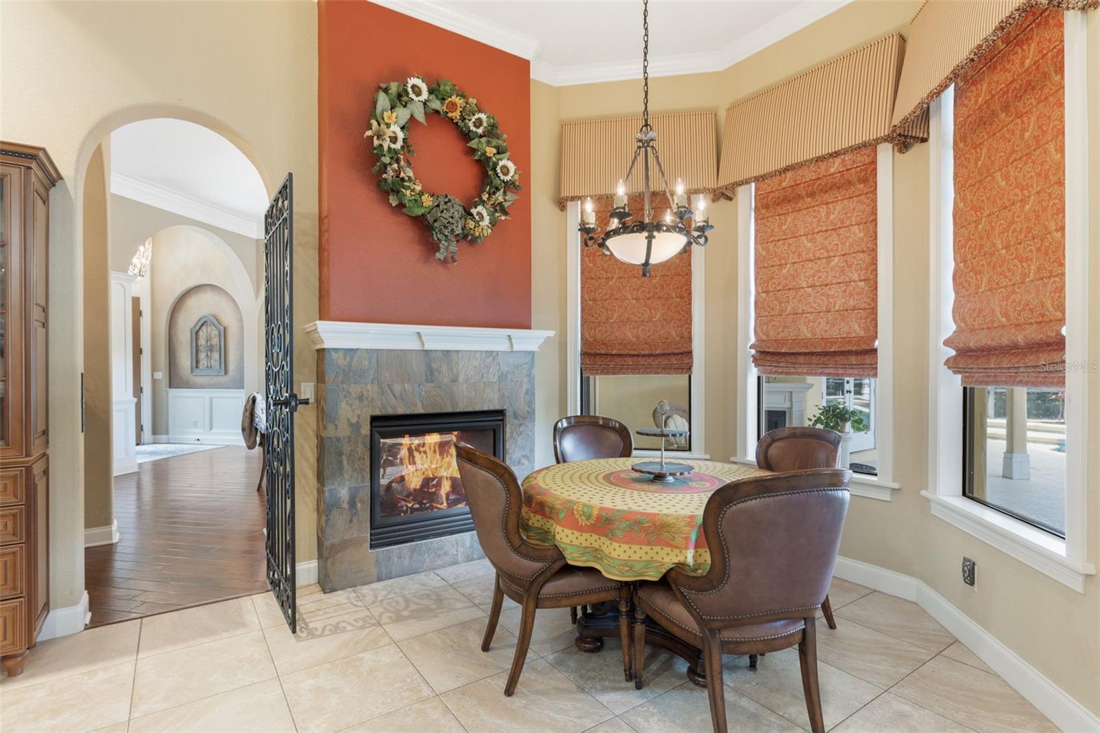 Image 12 of 48 For 25514 High Hampton Circle