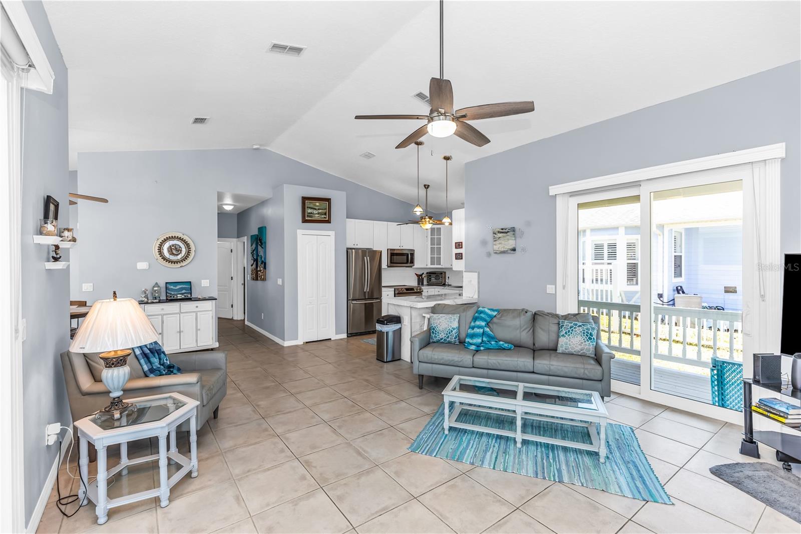 Image 10 of 30 For 415 Jessamine Avenue