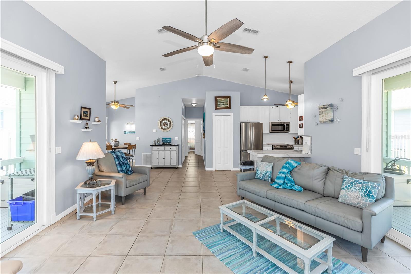 Image 9 of 30 For 415 Jessamine Avenue