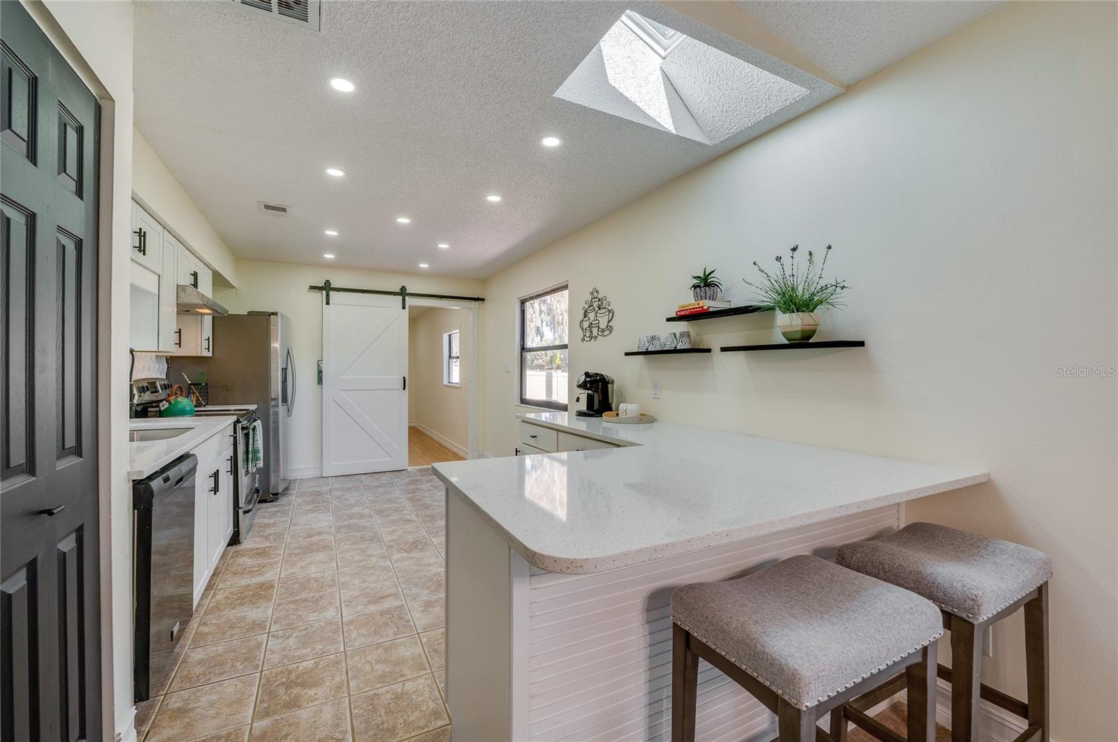 Image 11 of 41 For 2425 Royal Palm Drive