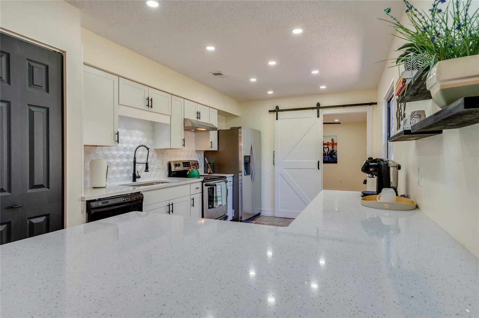 Image 12 of 41 For 2425 Royal Palm Drive