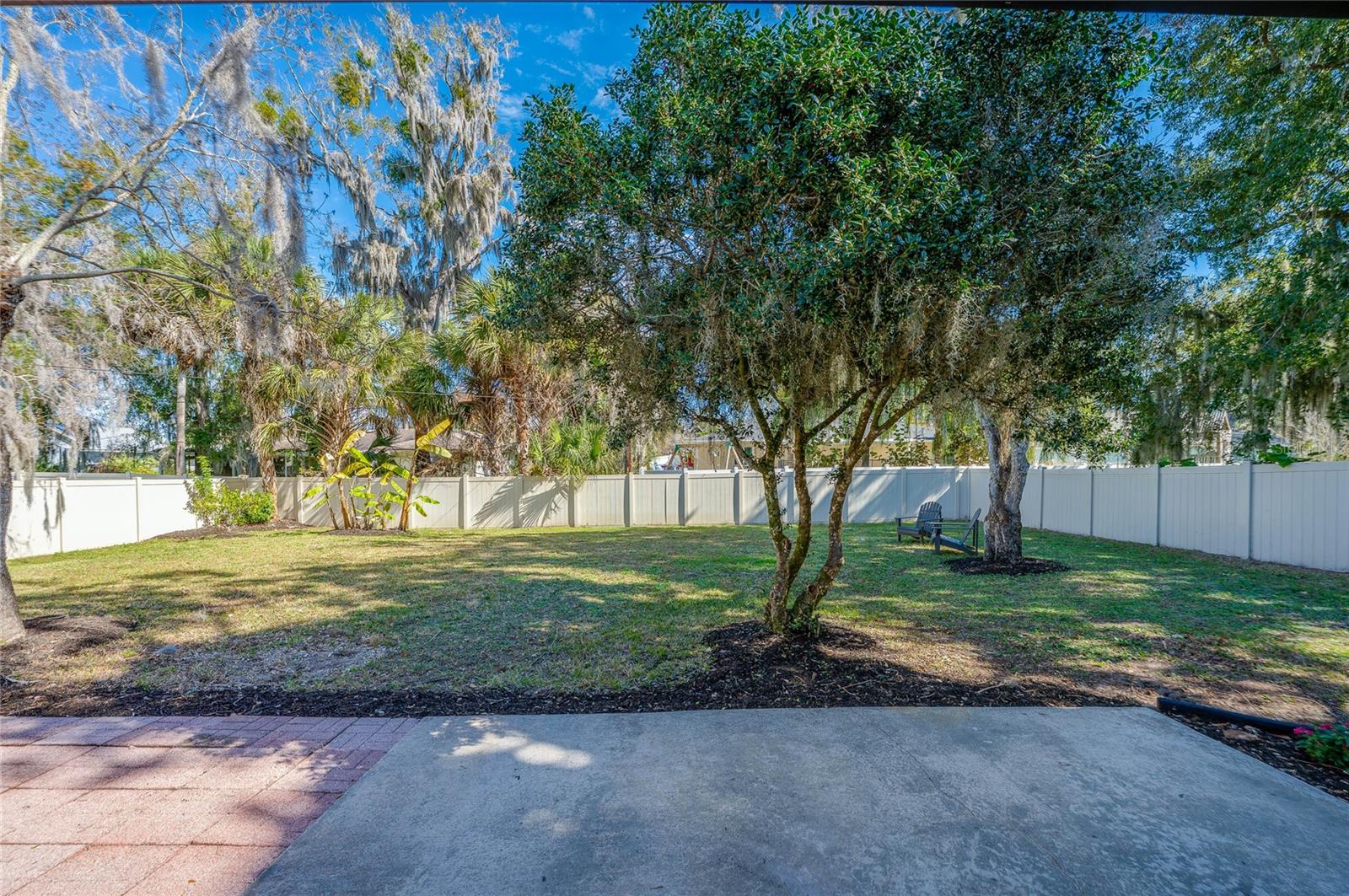 Image 32 of 41 For 2425 Royal Palm Drive