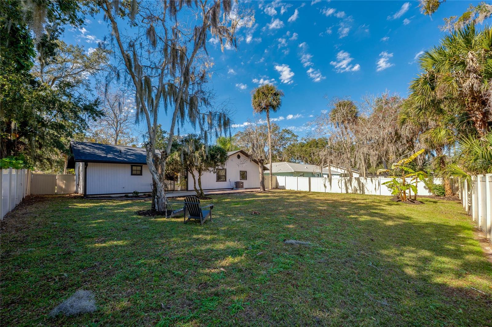 Image 34 of 41 For 2425 Royal Palm Drive