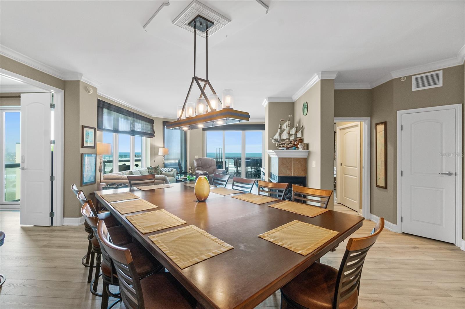 Image 11 of 63 For 3703 Atlantic Avenue 1004