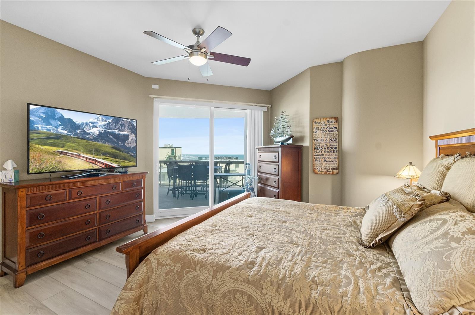 Image 20 of 63 For 3703 Atlantic Avenue 1004