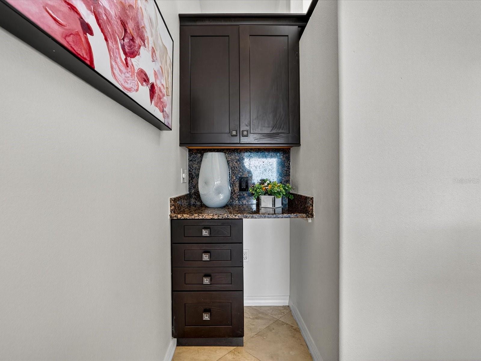 Image 17 of 55 For 4707 Atlantic Avenue