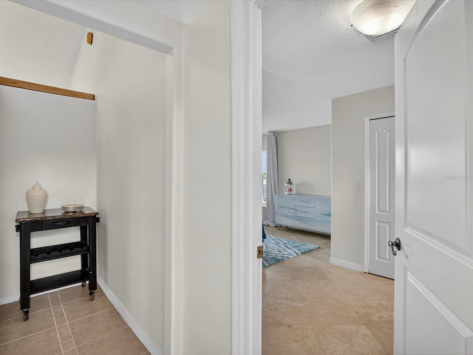 Image 18 of 55 For 4707 Atlantic Avenue