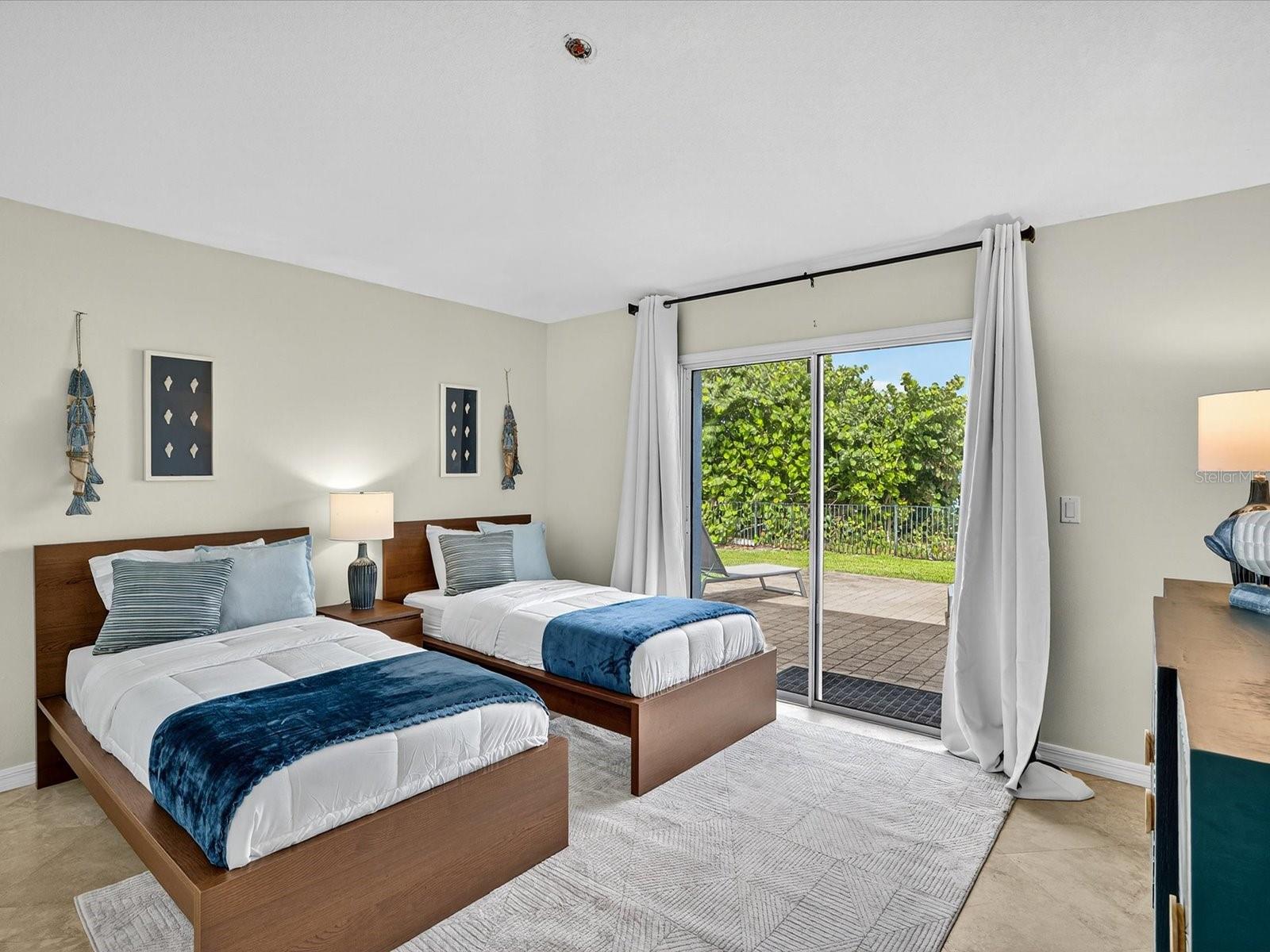 Image 29 of 55 For 4707 Atlantic Avenue