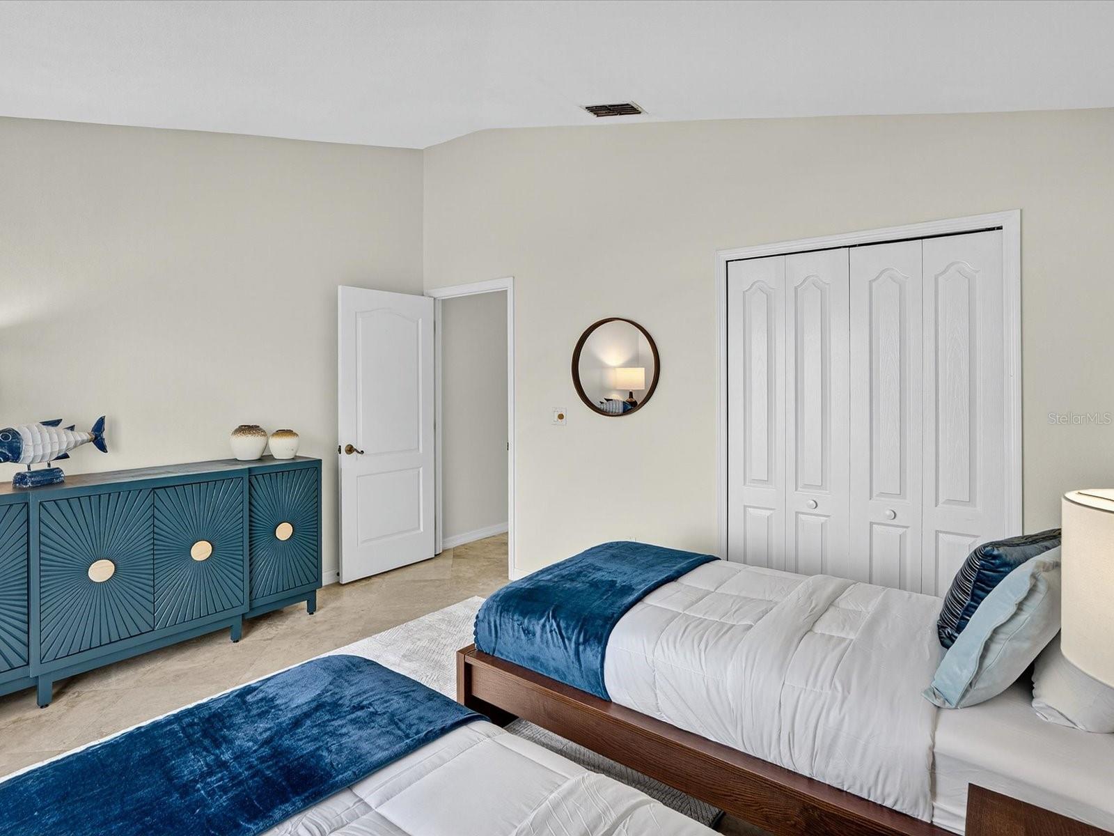 Image 30 of 55 For 4707 Atlantic Avenue