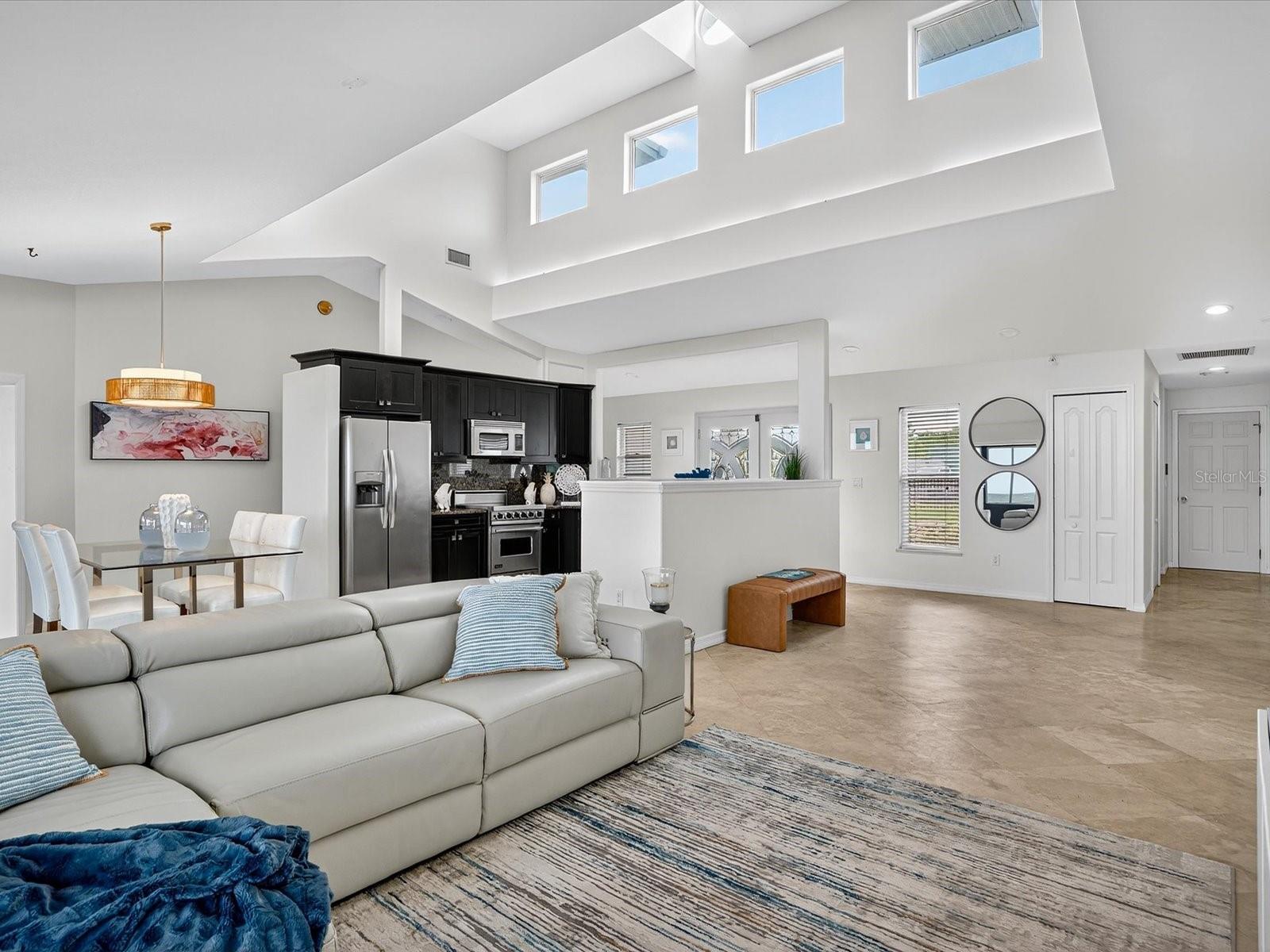 Image 9 of 55 For 4707 Atlantic Avenue