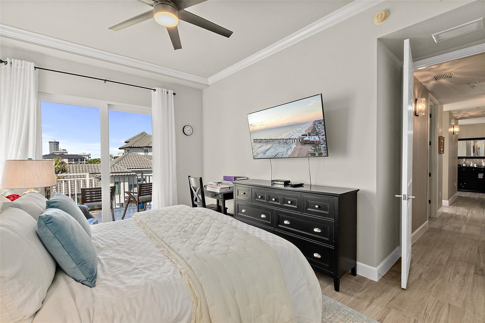 Image 42 of 64 For 2855 Atlantic Avenue 304