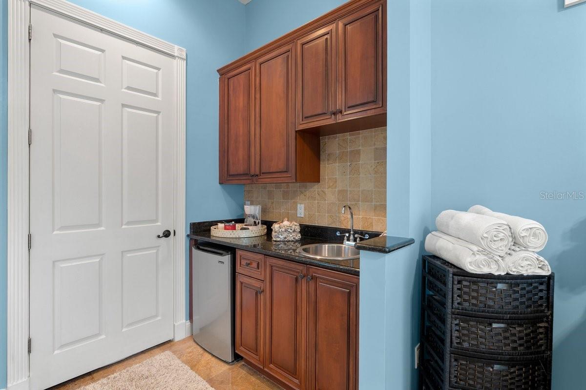 Image 10 of 92 For 4606 Oak Hammock Court 4606